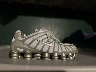 Women Nike shox 7.5