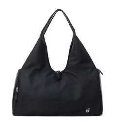 Alo Fitness Bags Storage Women One Shoulder Sports Yoga Bag Large Capacity  Short Distance Leisure Handheld Travel Bag for Sale in Los Angeles, CA -  OfferUp