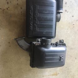 2005 Dodge Ram 4.7l Stock Air Box