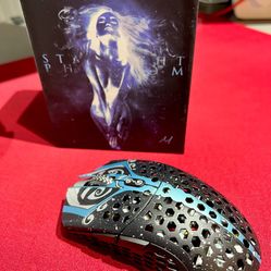 Finalmouse Starlight-12 Phantom Medium Wireless Gaming Mouse 