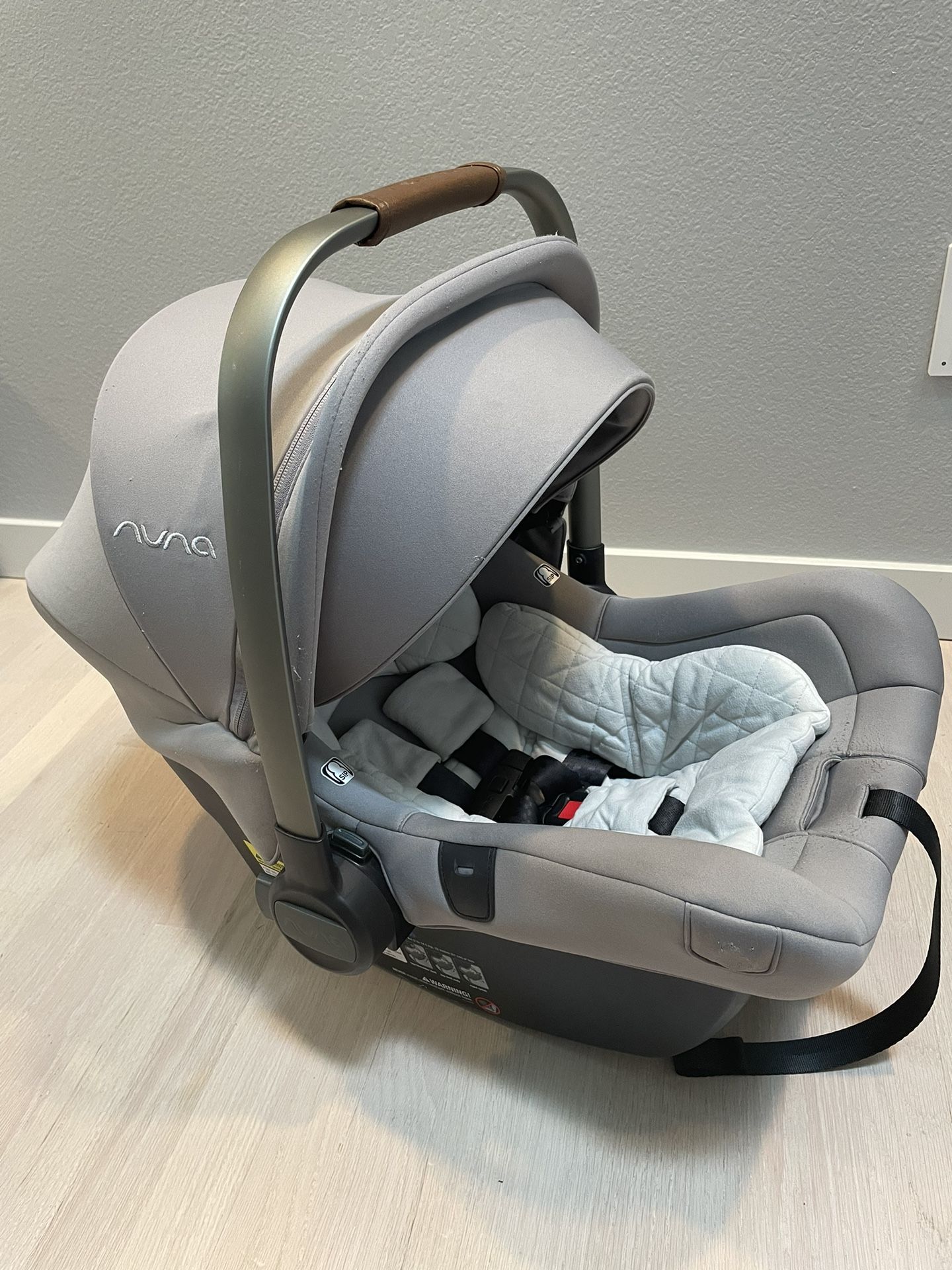 Nuna Pipa Lite lx (With Dream Drape)