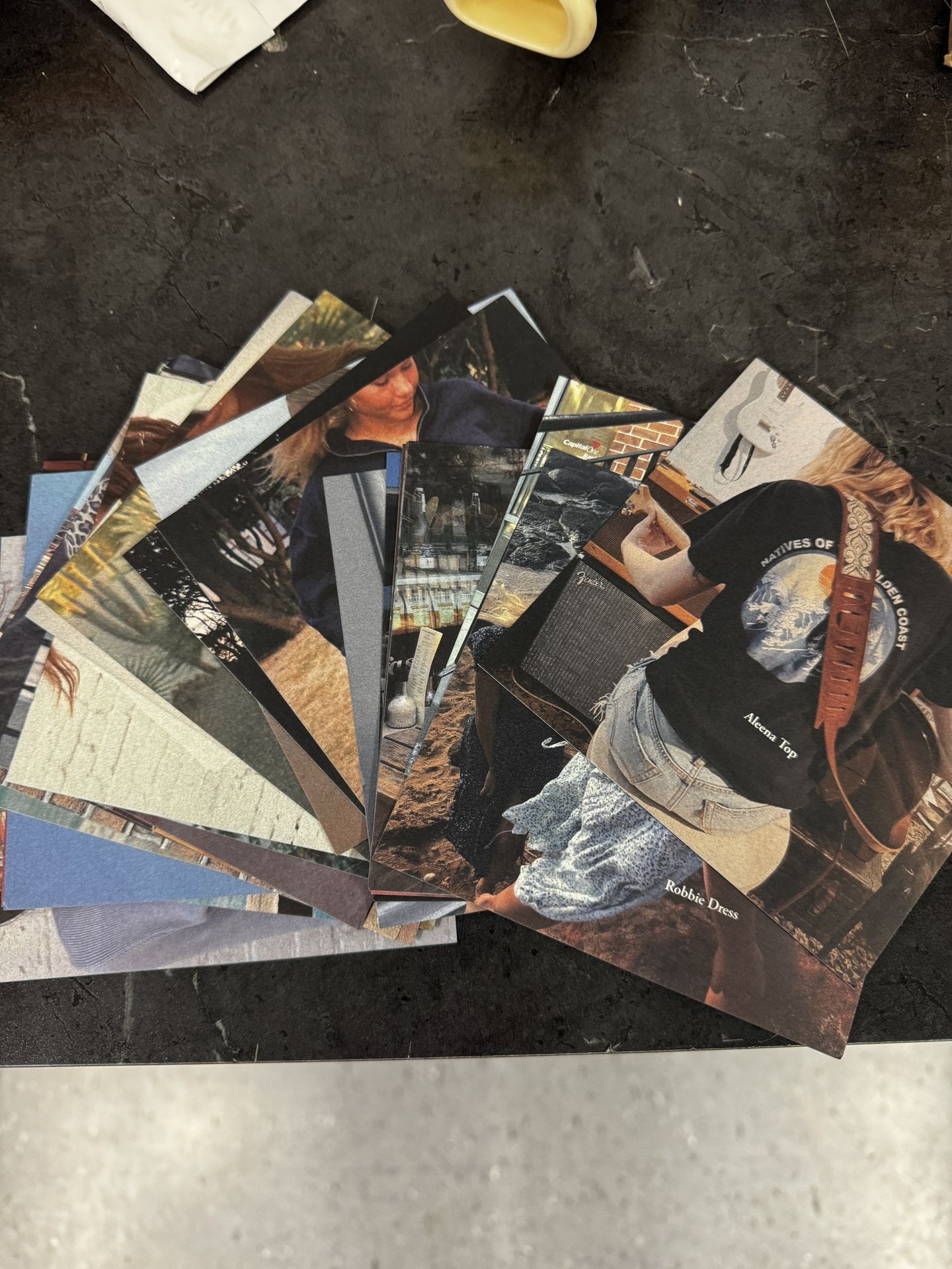Brandy Melville cards wallpaper