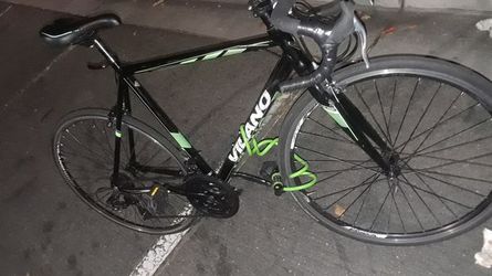 Vilano road deals bike price