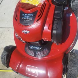 Toro 22” Smart Tow Selfpropelled Liked New Works Great