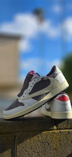 Jordan 1 Retro Low OG SP
Travis Scott Reverse Mocha