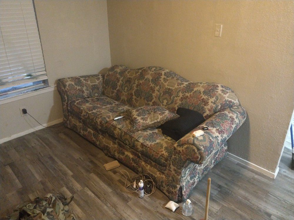 Regular Sofa