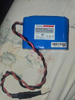 BRAND NEW IN BOX LITHIUM BATTERY NEVER USED SEE PICS