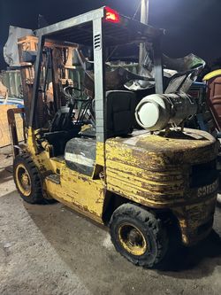  Forklift  Montacarga Fork Lift 6000 Lb Caterpilla Gas Run Gread For Sale Montacarga