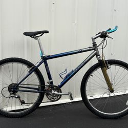 Vintage Trek 6500ZX MTB Hybrid Road Bike