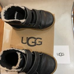 Baby UGGS Size 6 and 7