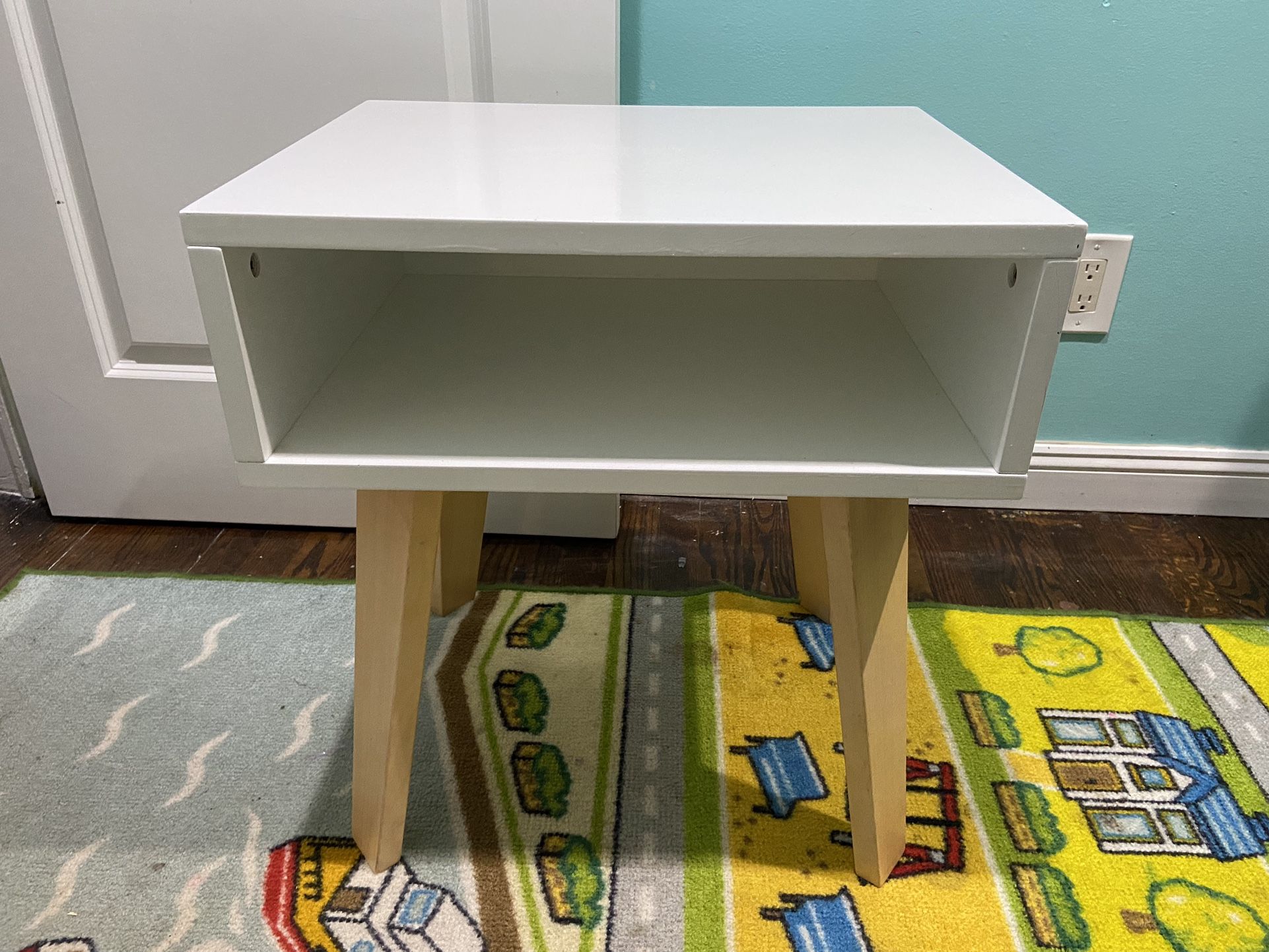 Crate&Barrel Kids Nightstand Or Desk