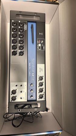16-input Remote-Controlled Digital Mixer