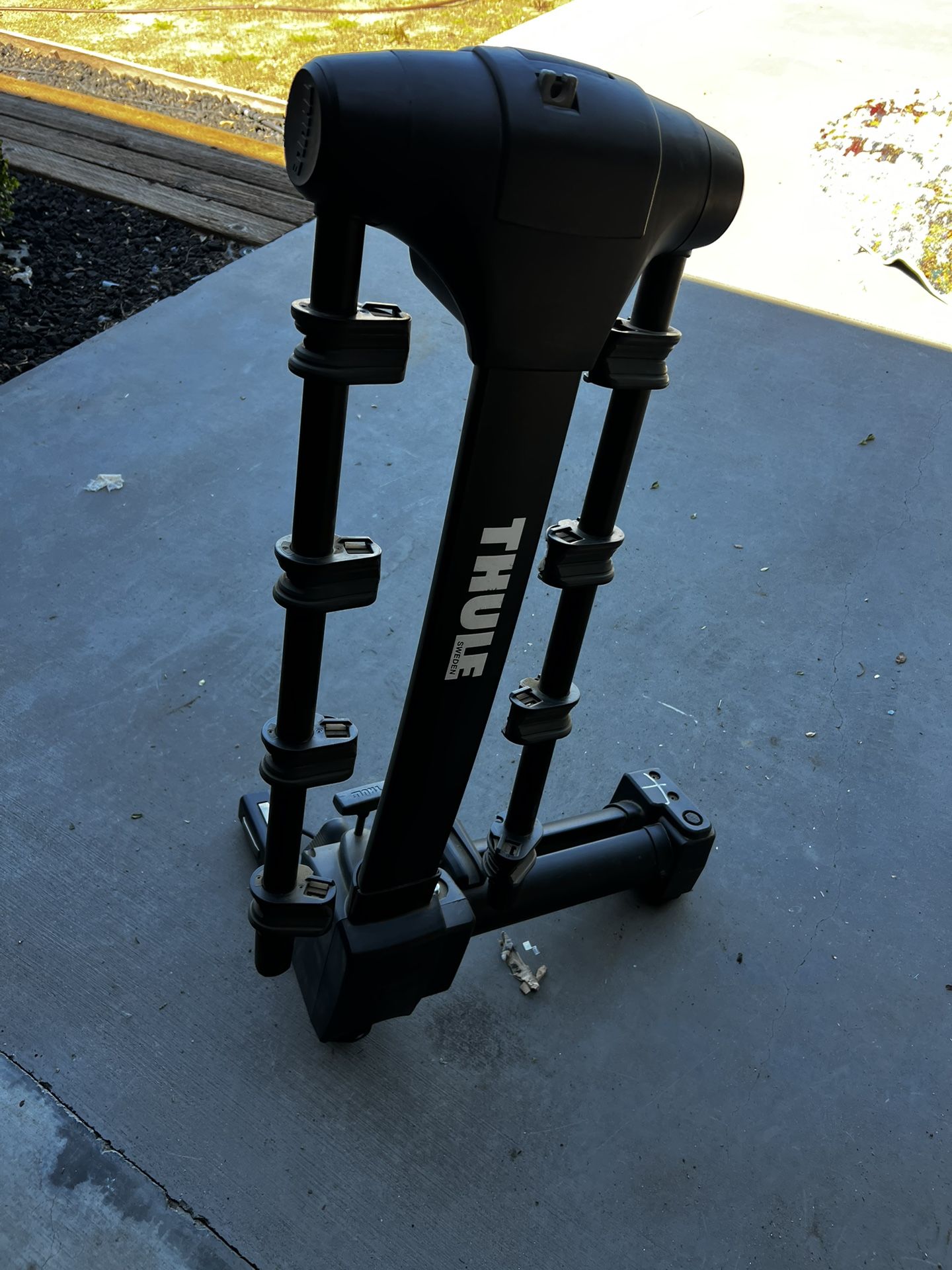 Thule Apex Bike Carrier / Hitch Mount / Swing