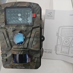 VICTURE NEVER USED TRAIL CAMERS