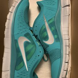 Worn once Nike free run 3 size 9.5 