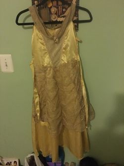 Custome "Belle" size 7-10 girl