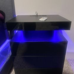 Led Dresser 