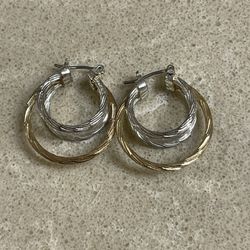 Vintage two tone hoop earrings, good condition. Pet and smoke free home. 