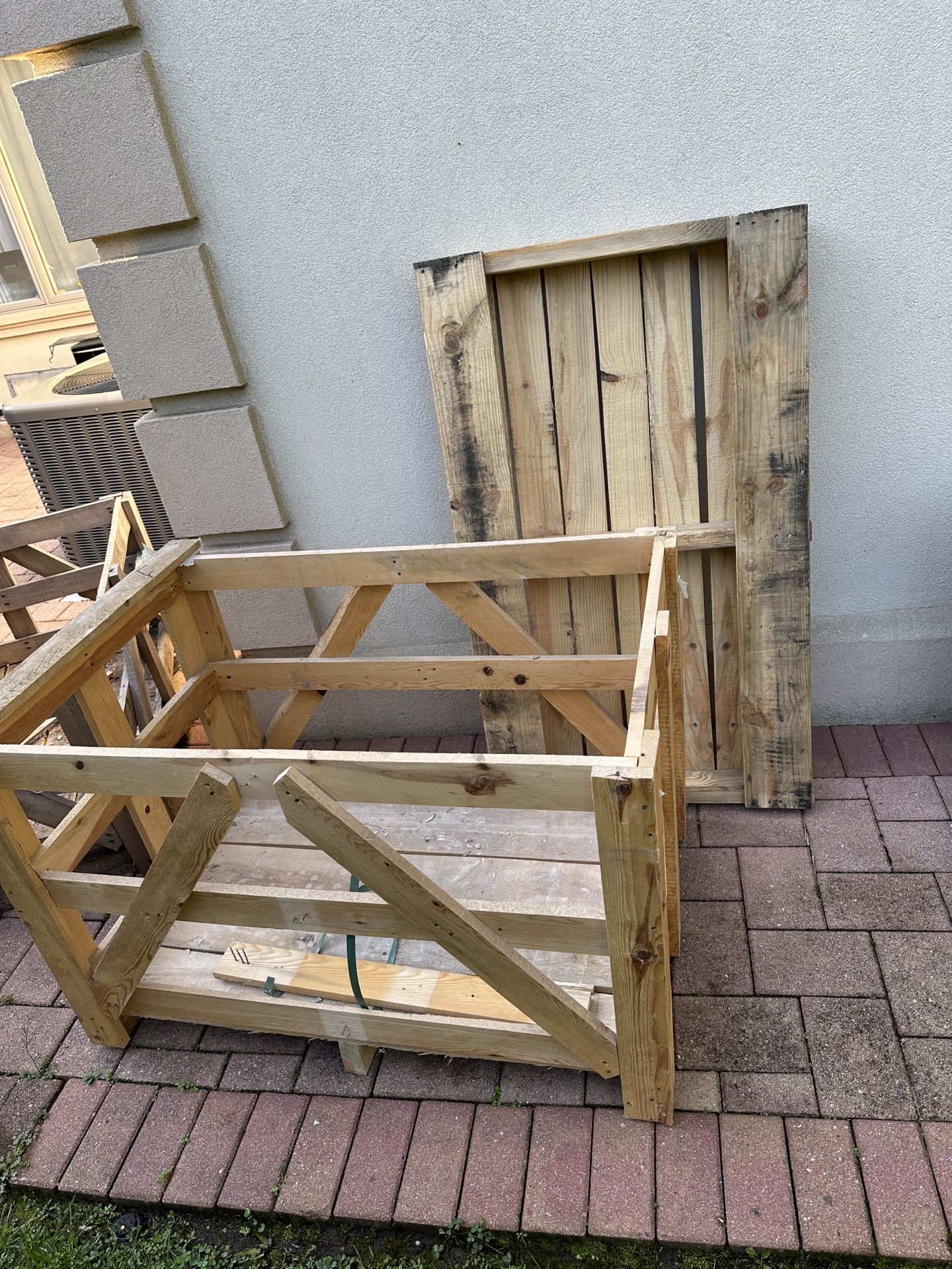 Free Pallets