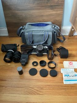 CANON AE-1 35MM FILM CAMERA BUNDLE