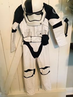 Halloween costume Disney Store Stormtrooper Costume 7/8