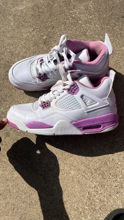 Jordan 4s size 8