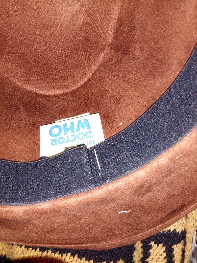 Doctor Who A Hat From A Serious TV Show Doctor Who Collectible Yes Measurements 7 And 1/8