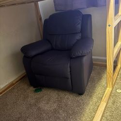 Kids Items CHRISTMAS IS Right There