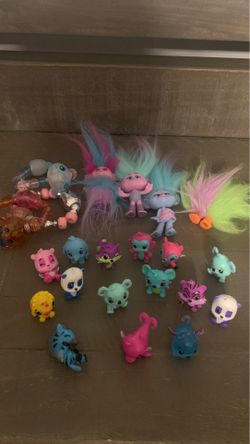Hatchimals, trolls and twisty pets lot