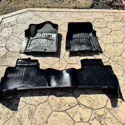Weather Tech Floor Mats (READ DESCRIPTION)