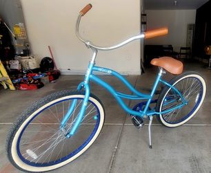 Womans Paraiso Beach Cruiser