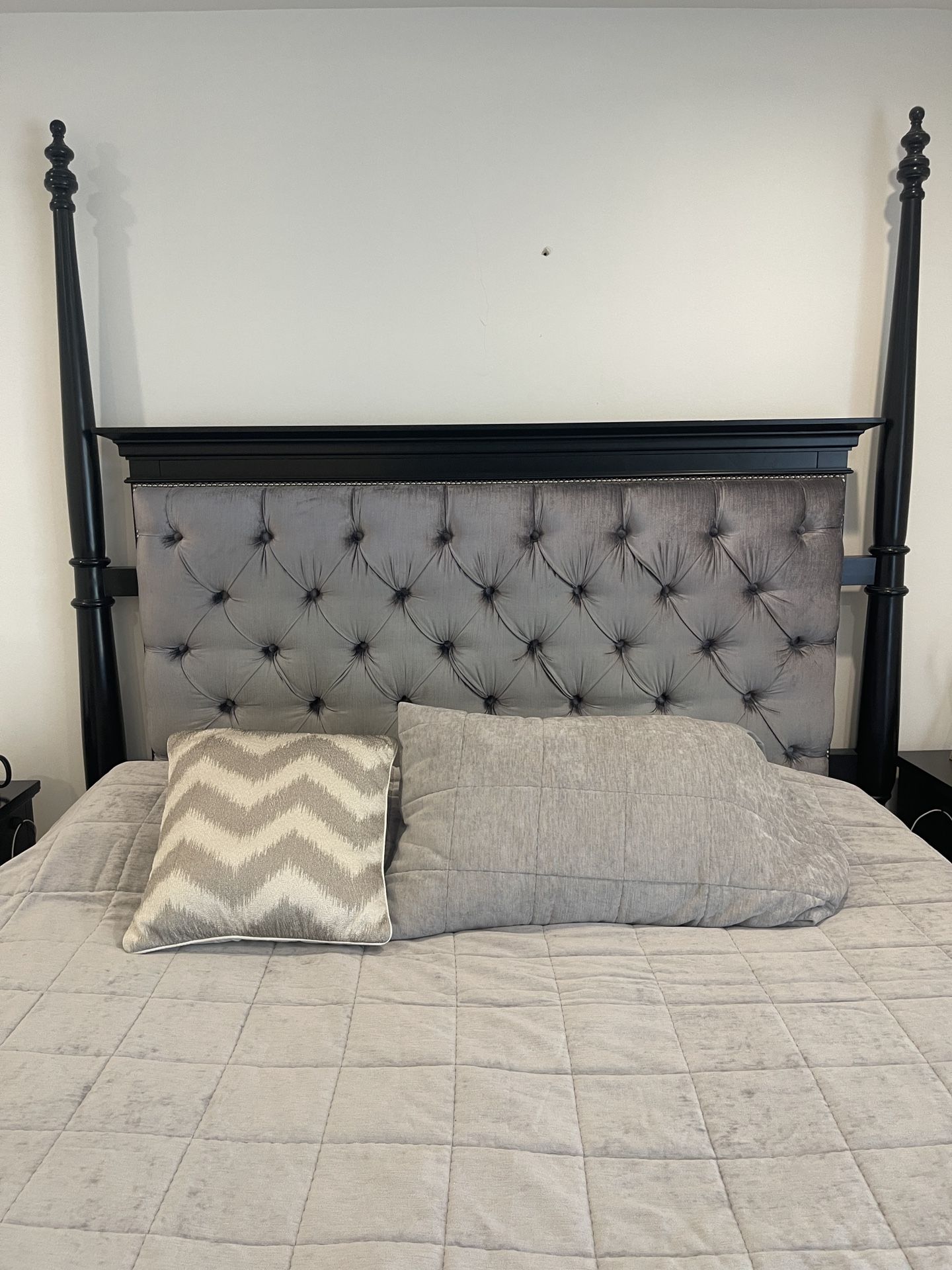 California King bedroom set