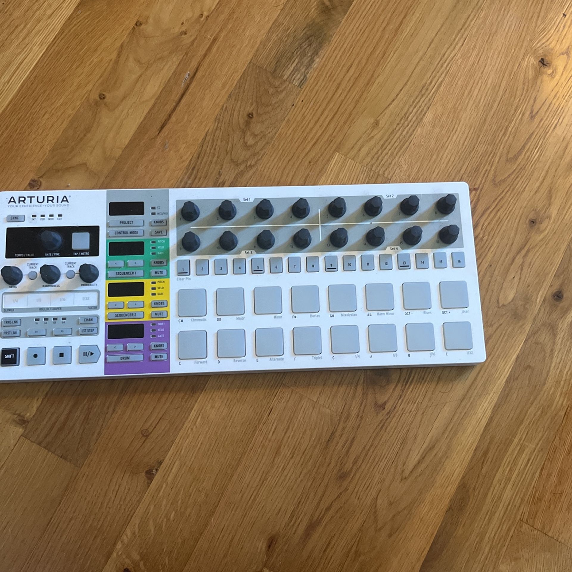 Arturia Beatstep Pro