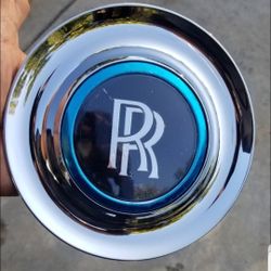 Rolls Royce floating Hub caps