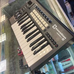 Novation 25 Key Midi Controller