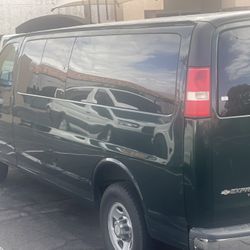 Chevy Express 15 Passenger Van