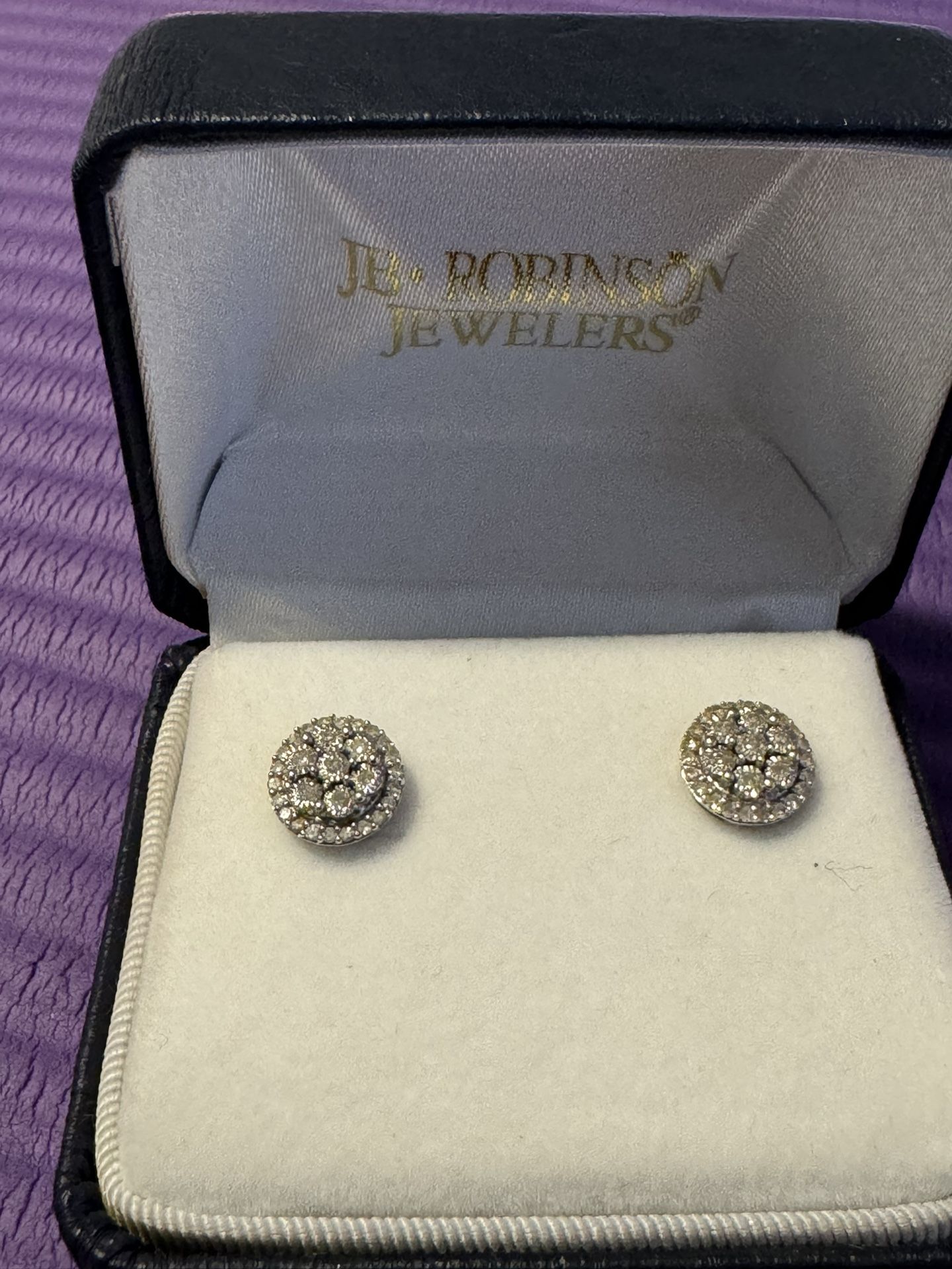 10WG DIAMOND EARRINGS