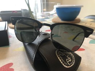 Rayban polarized sunglass with case- no scratches