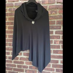 AGB Byer California Medium women’s Shawl poncho black - bonus rhinestone Pin