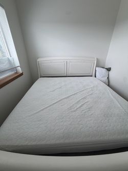 King size bed and mattress