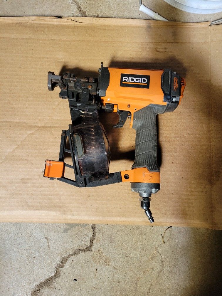 Rigid roofing nailer