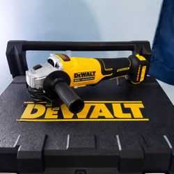  DEWALT Grinder 20V Brushless NUEVA 🔥  💪 Herramienta profesional lista para el trabajo ✔️ Motor Brushless (más potencia y duración) ✔️ Marca DEWALT 