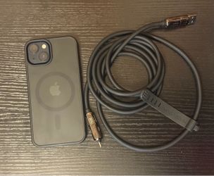 Apple iPhone 13 128GB Blue – 98% Battery Health + Case & Charger