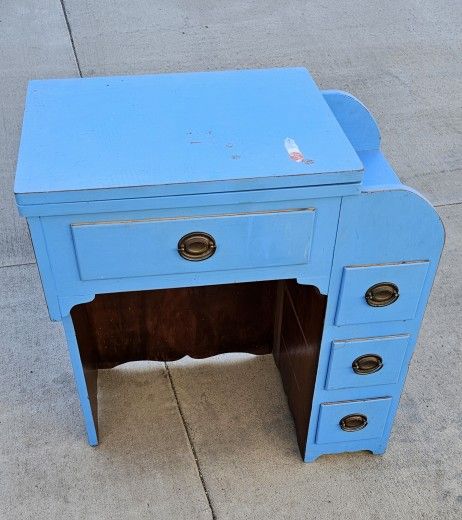 Queen Ann Imperial Sewing Desk