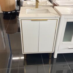 Robin 24” White Solid Wood Vanity With Quartz Top READY FOR PICKUP