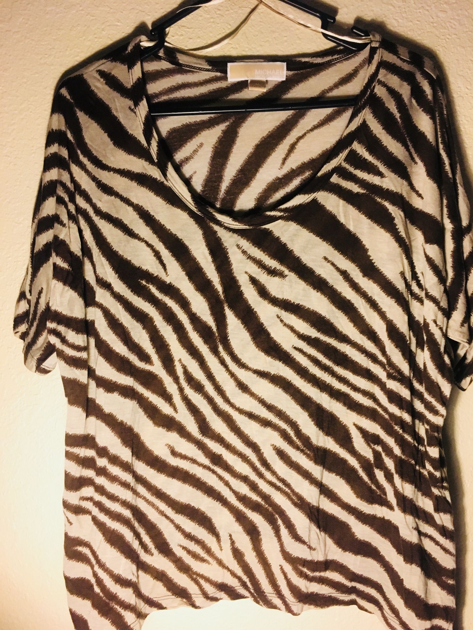 Cute! ๐๐ฆ MICHAEL KORS ๐ฆ๐Blouse