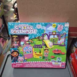 Gabby's Dollhouse 