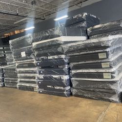 Queen Mattress ( Double Sided) With Free Box Spring - Free Delivery 🚚 Today