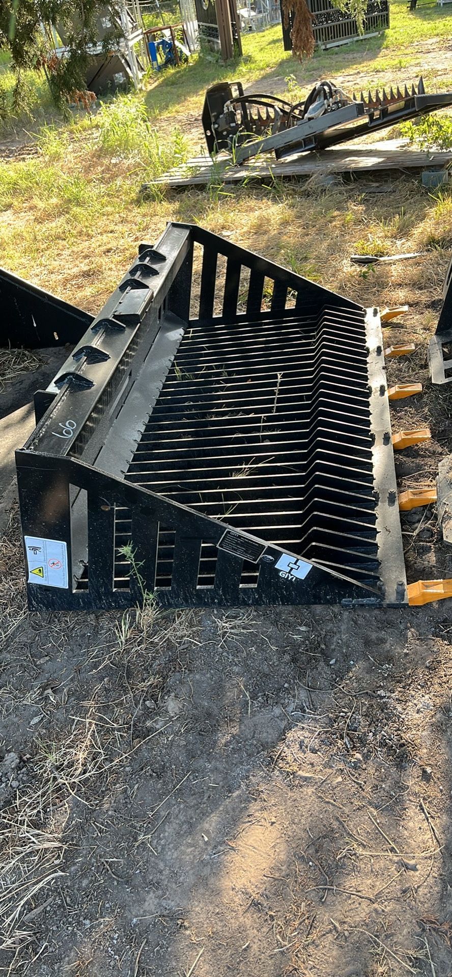 Rock Rake Bucket w/ Teeth 66”