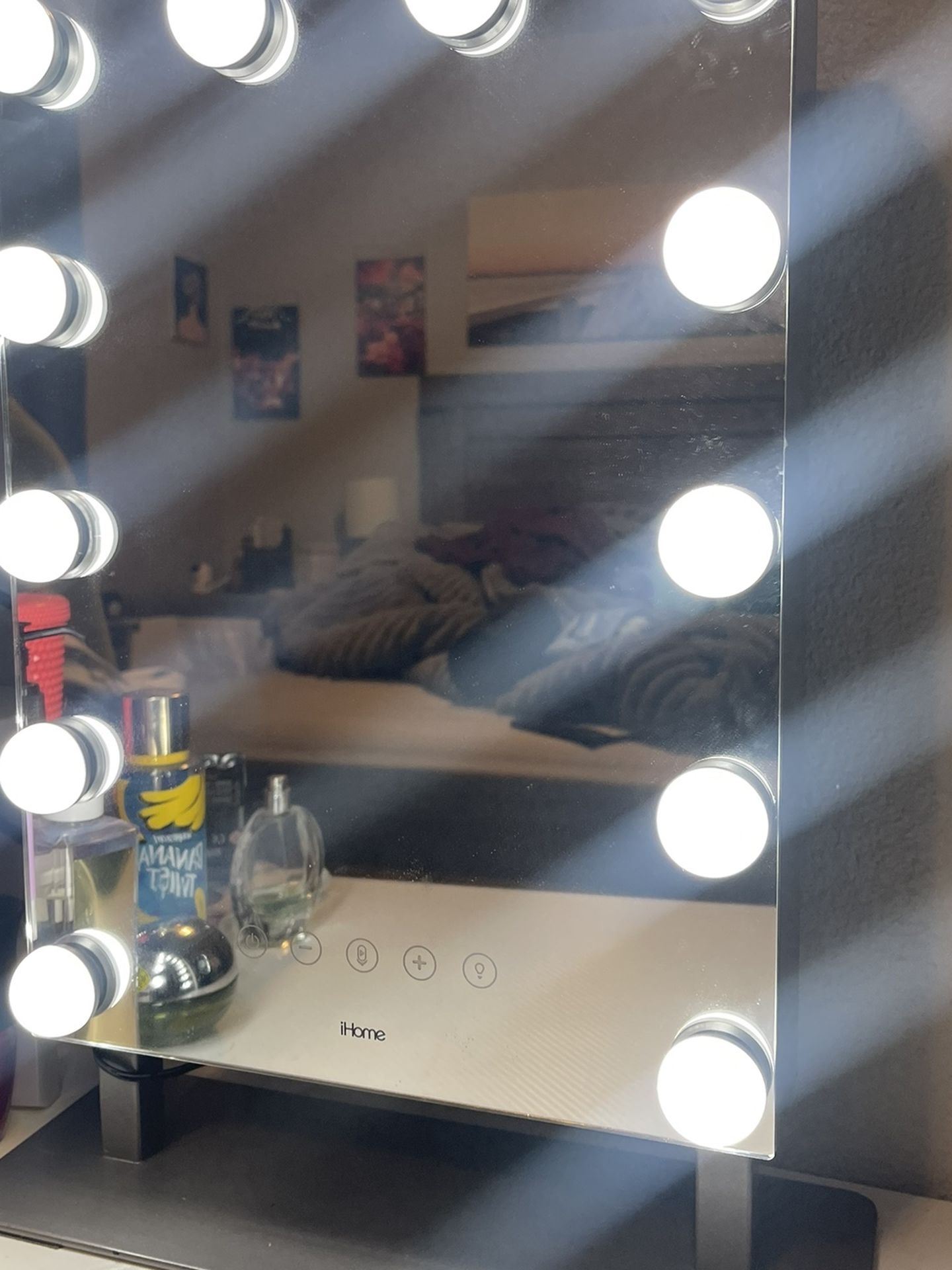 iHome Bluetooth Mirror